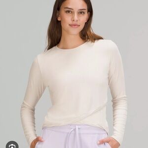 EUC do the twist long sleeve - white opal - lululemon sz6